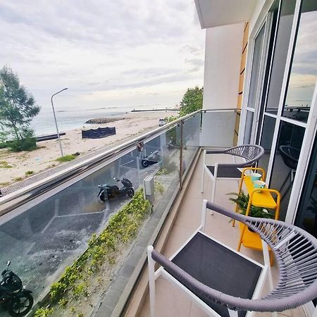 Astria Homes- Your Seaside Home 훌루말레 외부 사진